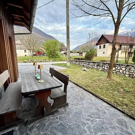 Pierta Apartmán *